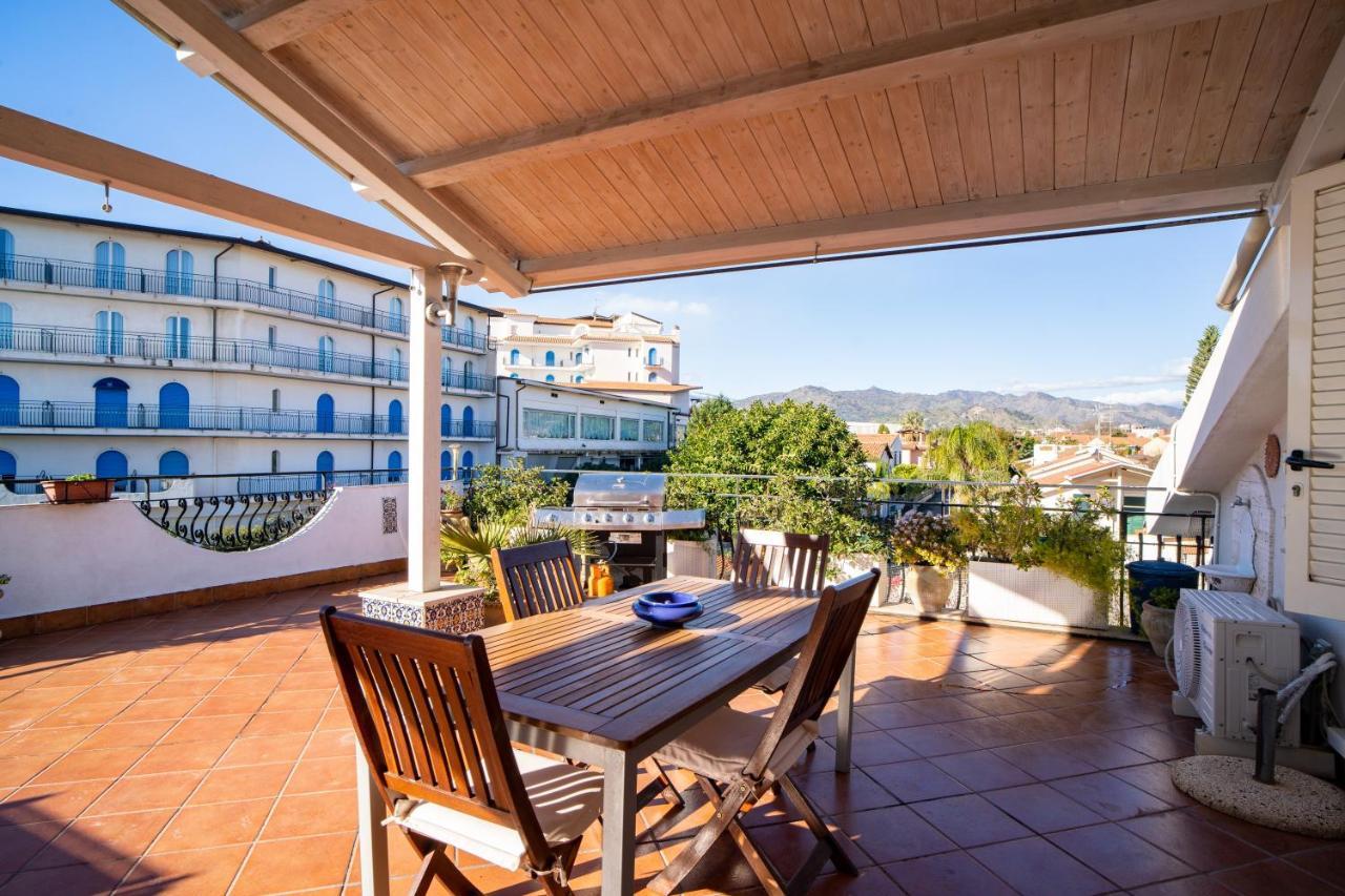 Casa Vacanza Giugio Giardini Naxos Eksteriør bilde